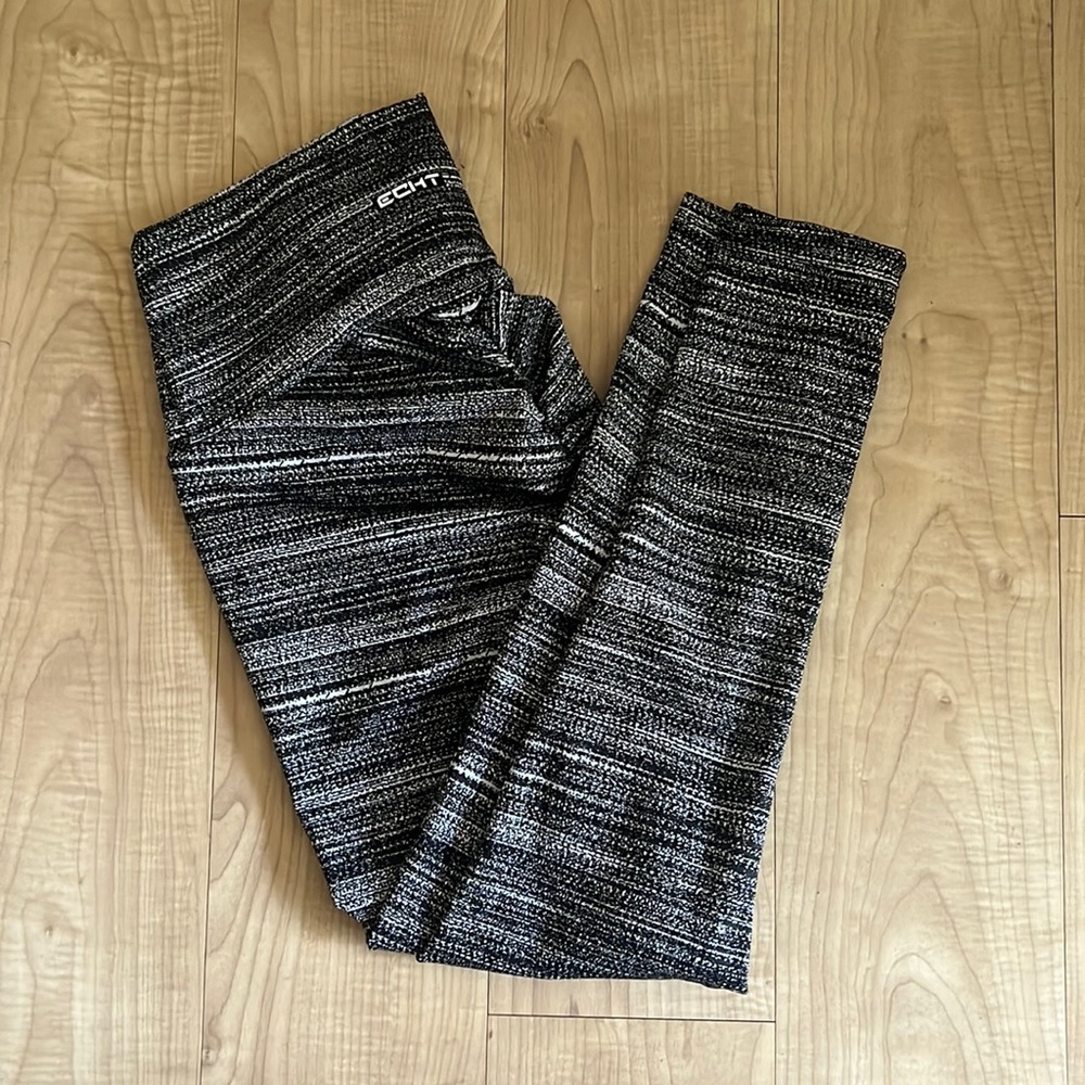 Echt Womens pattern Legging size M